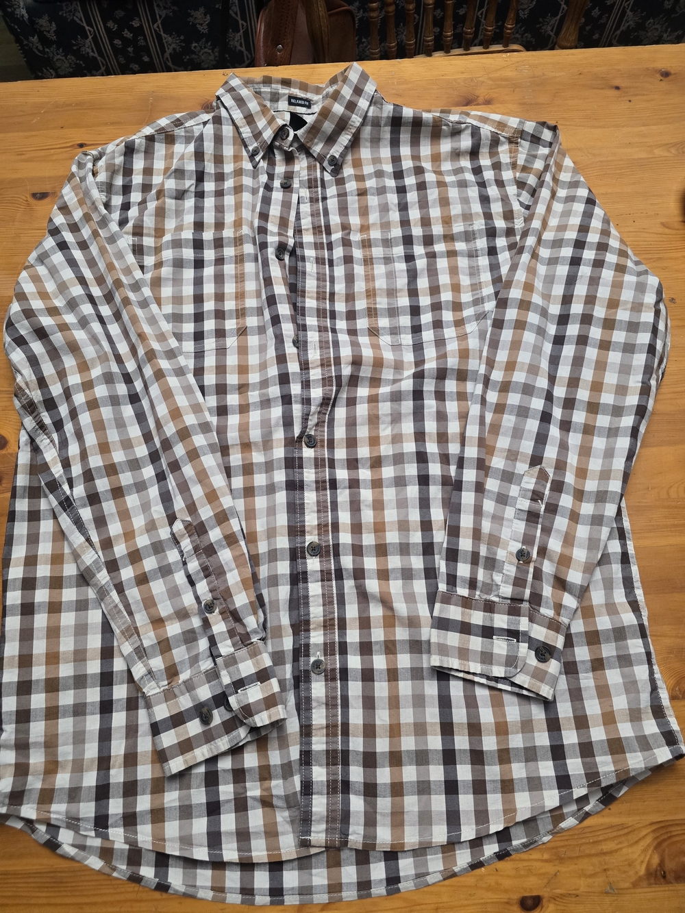 Dickies Men's Button-Down Plaid Shirt in Brown, White, Gray